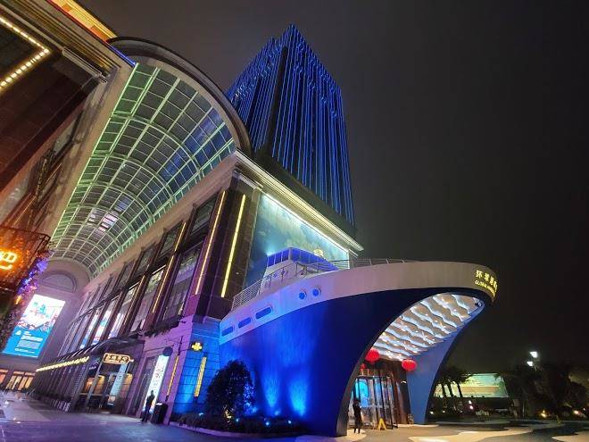 Global harbor cruise hotel