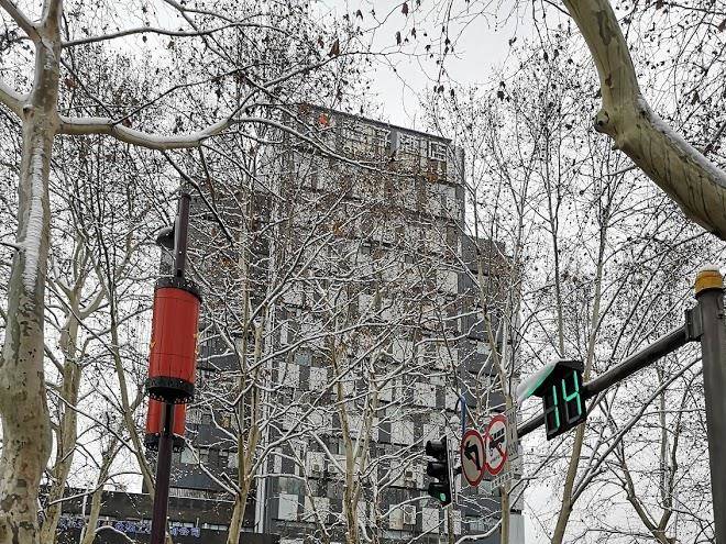 Orange hotel