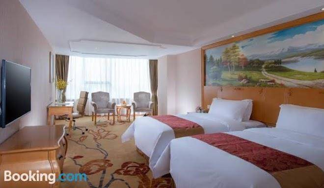 Vienna hotel suzhou luokou metro station