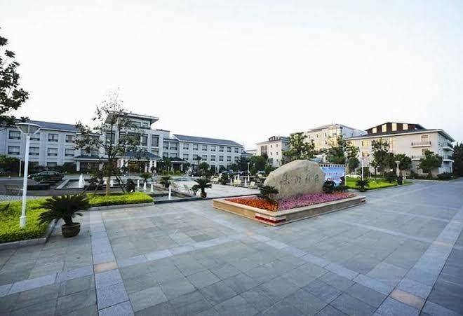 Taihu nengyuan resort