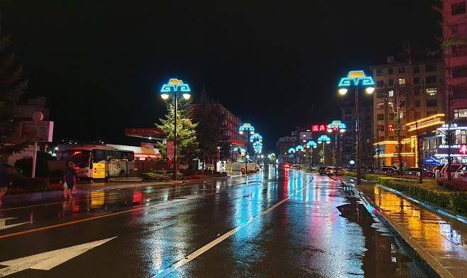 Super 8 hotel linjiang yalujiang pan