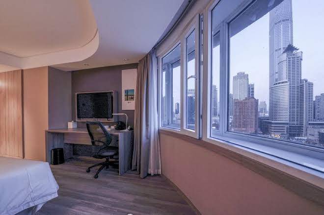 Dalian zhongshan square atour hotel