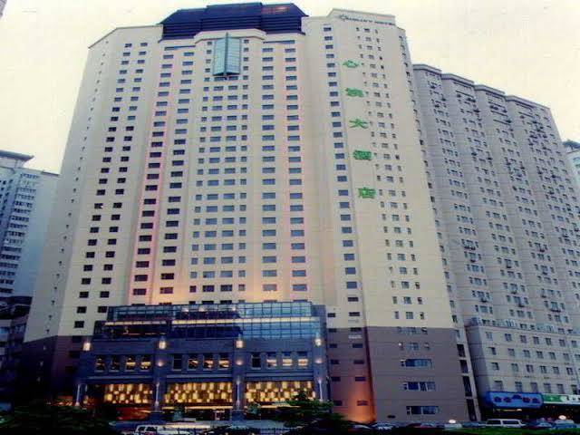 Sunjoy Hotel Image