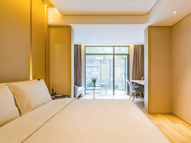 Atour hotel shengyang youth street jinlang