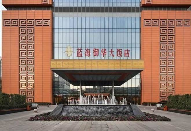 Luxury blue horizon hotel jinan