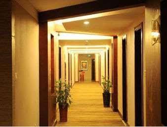 Super 8 hotel jinan central bus station west gate
