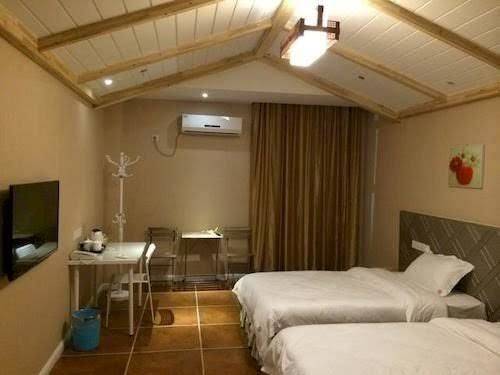 Rose story hotel