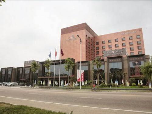 Qingdao danube international hotel