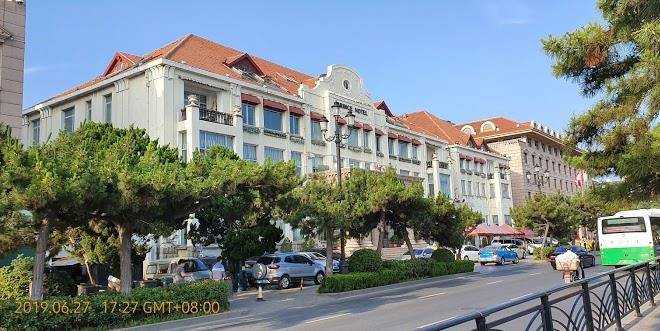 Zhanqiao prince hotel