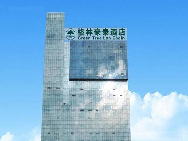 Green tree hotel