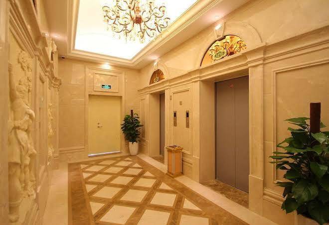 Shanghai waigaoqiao free trade zone vienna hotel