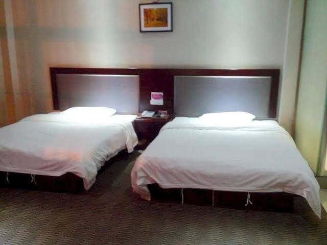 Ankang fengtai business hotel