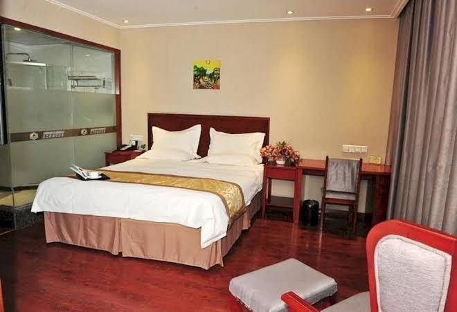 Taiyuan green sea hotel