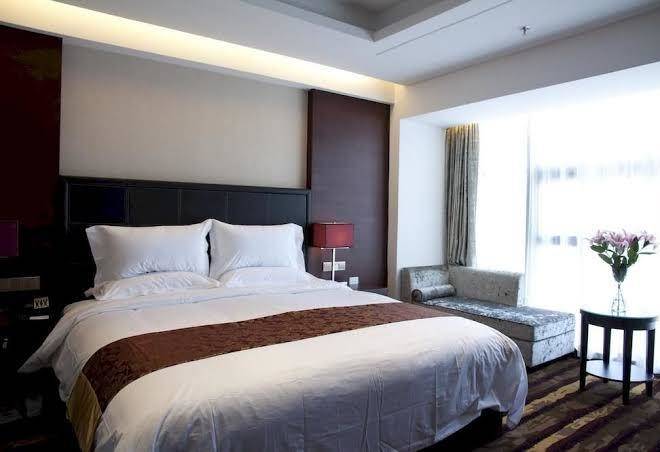 Taiyuan san jin business hotel