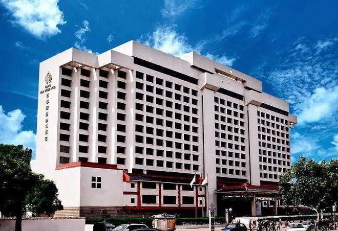 Grand new world hotel