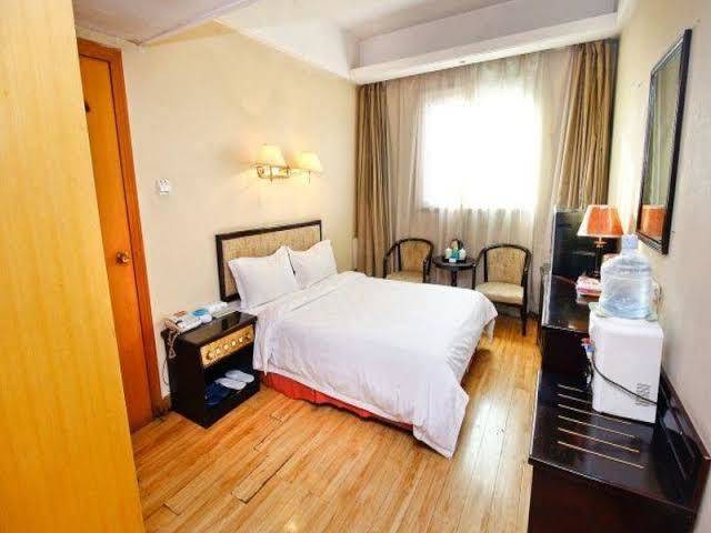 Xian jialong business hotel