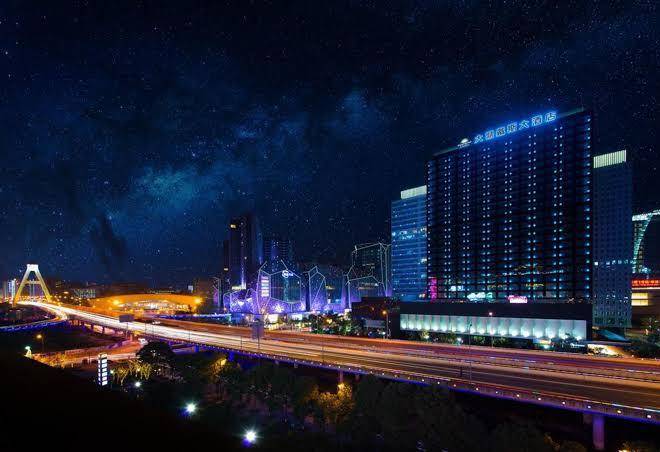 Days Inn And Suites Chengdu Dading Image