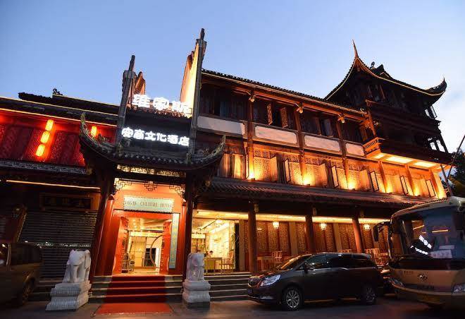 Vegas cultural hotel chunxi branch