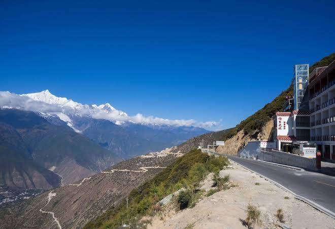 Mei Li Zhi Yan Mountain View Hotel Image