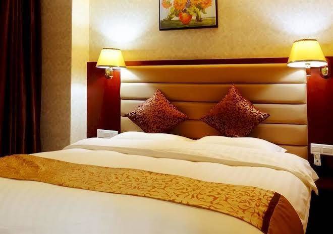 Hangzhou yirong hotel