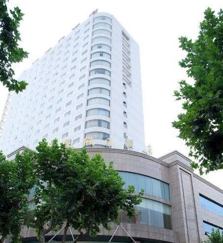 Hangzhou zhongqiang holiday hotel