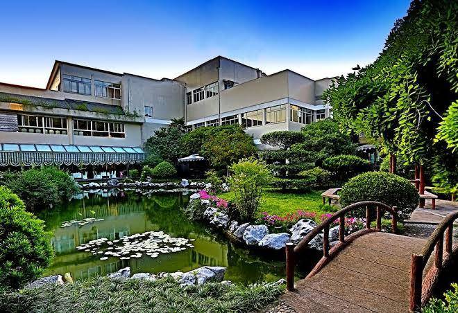 Jade emperor hotel