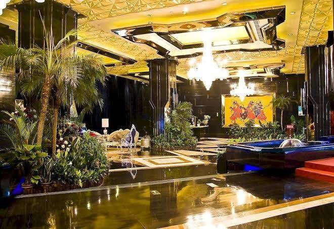 Zhenhe hotel