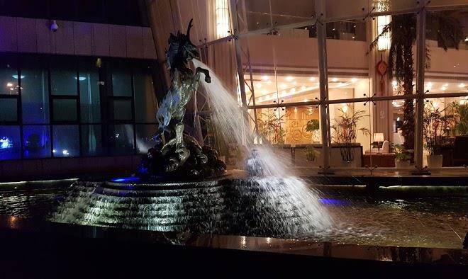 Zhongyi business hotel