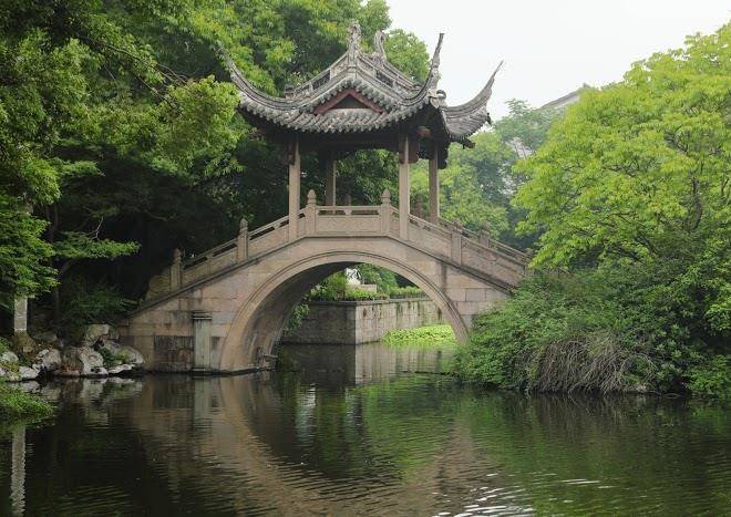 Shaoxing international hotel west gate 2