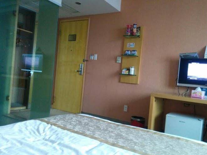 Yarvard holiday hotel
