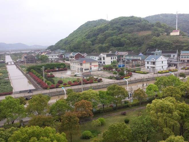 Donghong hotel east gate