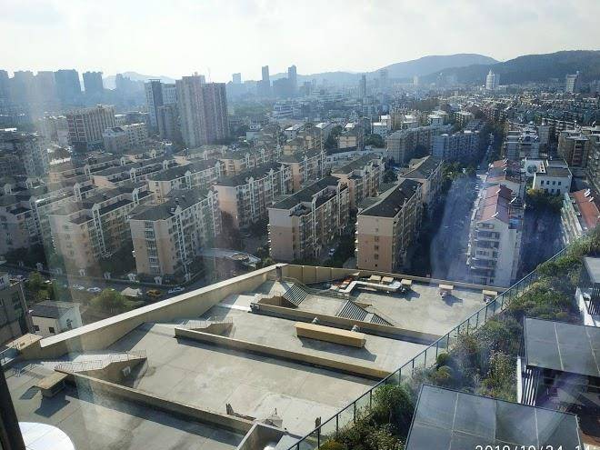 Kebin Yuty Hotel Image