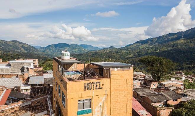 Hotel plaza centro cocorna