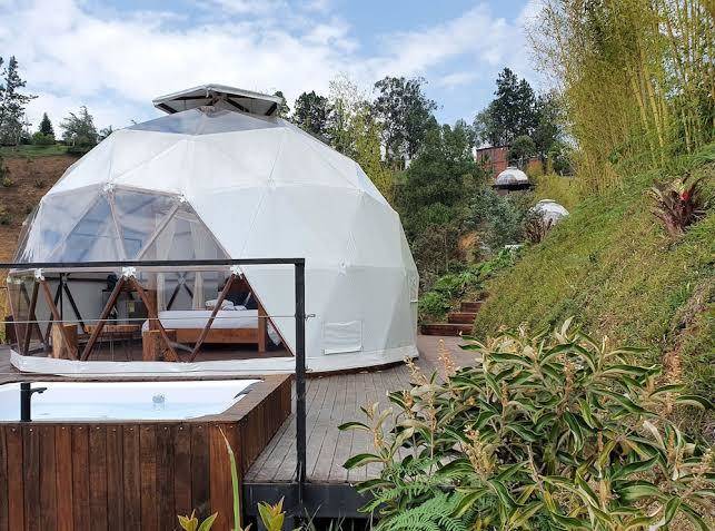 Domus glamping