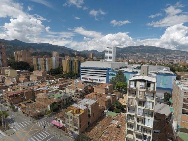 Edificio oficinas los molinos