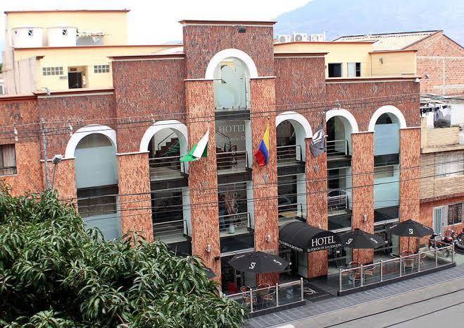 Hotel el porton de san joaquin