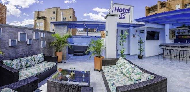 Hotel laureles plaza