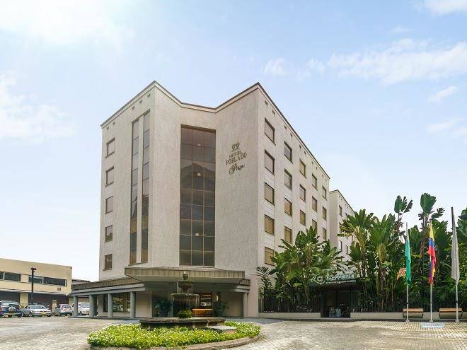 Hotel poblado plaza
