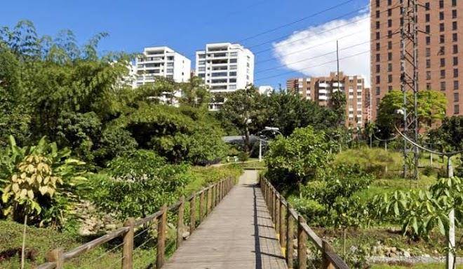 Lleras Green Hotel Image