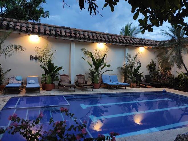 Al alma hotel boutique & cafe