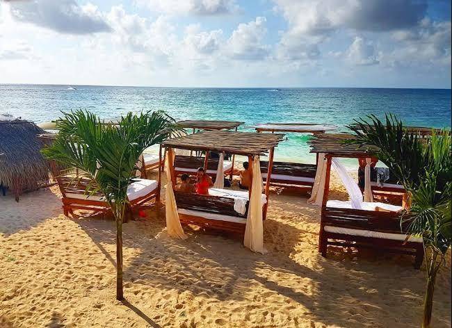 Nena Beach & Hotel Image