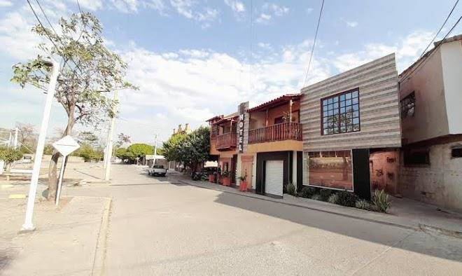 Bapa Hotel Colonial Image