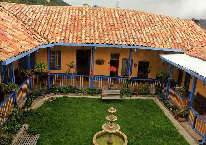 Hotel Camelia Real Image