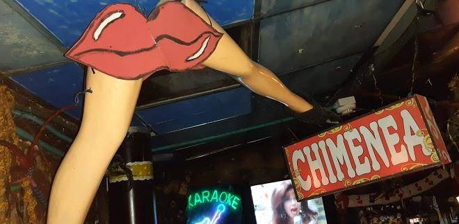 Treffen bar