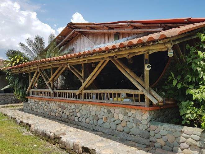 Hotel y restaurante corral de piedra