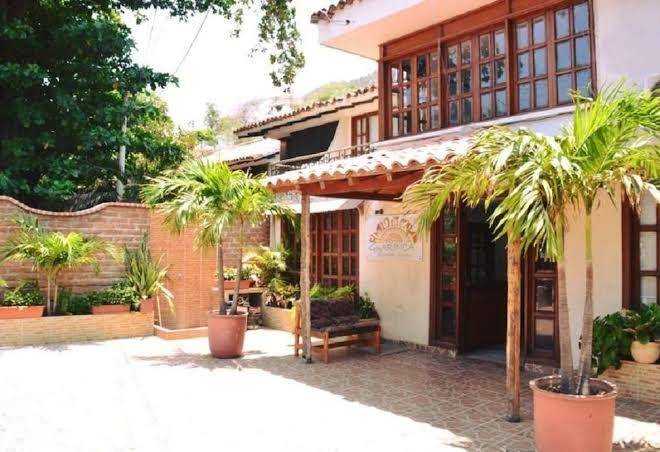 Hotel la santa