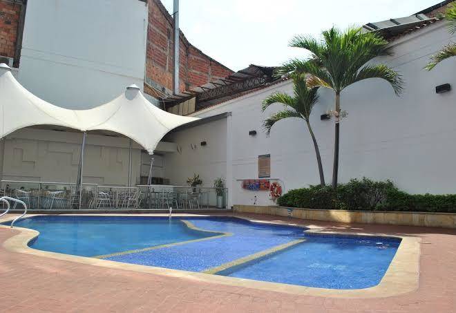 Atlantis plaza hotel