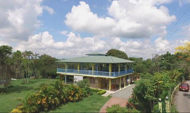 Brugmansia country hotel