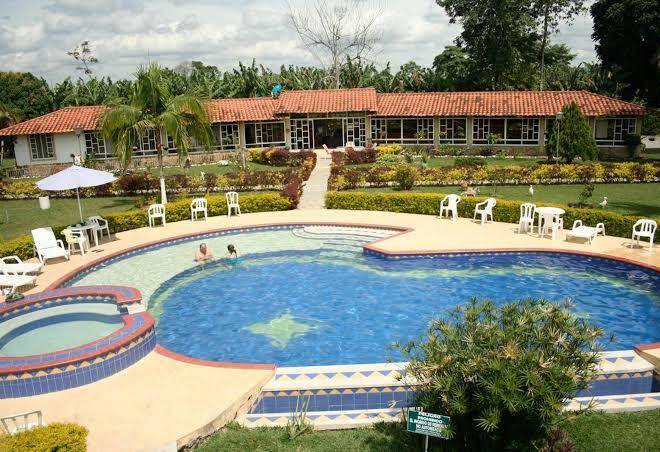Finca hotel las piramides