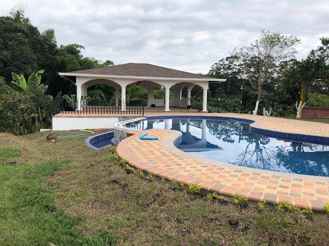 Finca Torre De Castilla Baraya Image